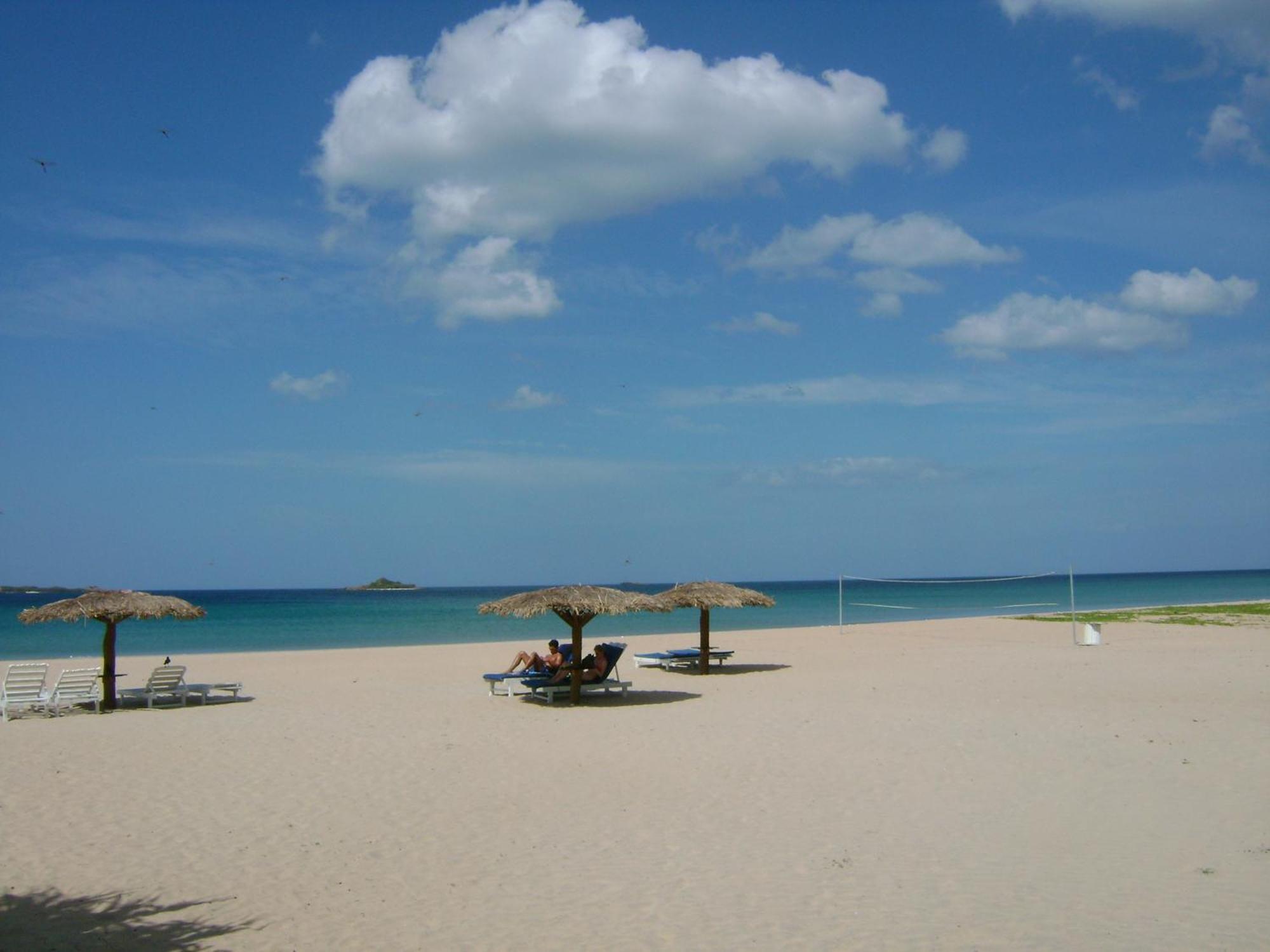 Pigeon Island Beach Resort And Spa Nilaveli Bagian luar foto
